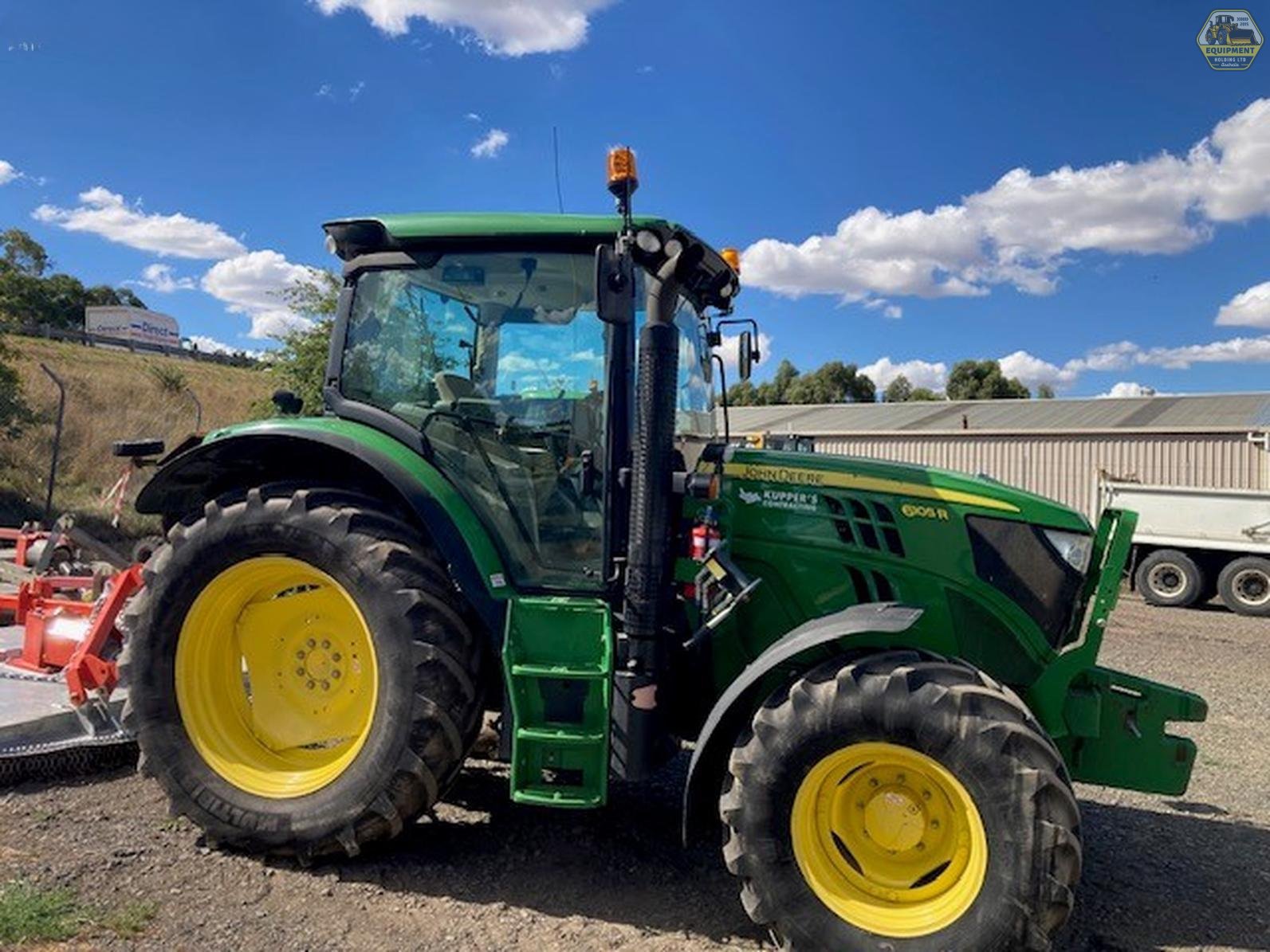 2014 John Deere 6105R