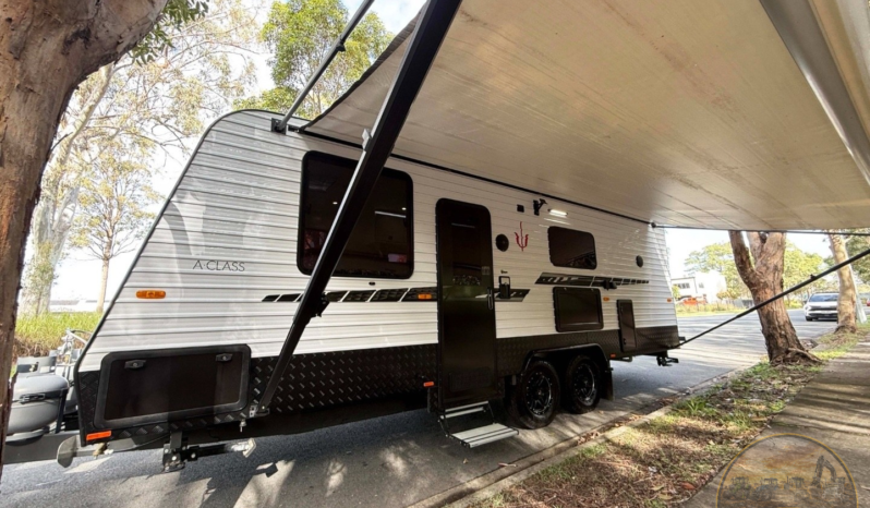
								2024 Essential Caravans A Class full									